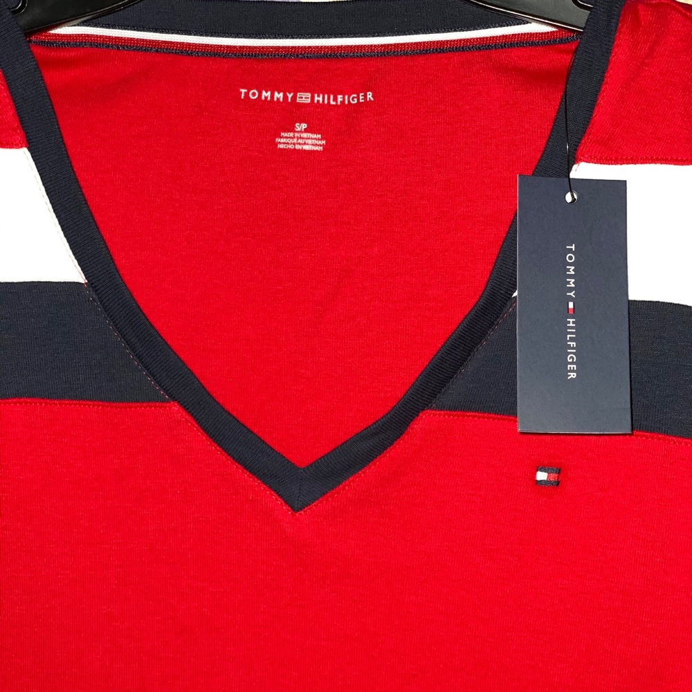 Tommy Hilfiger women’s tee size S
